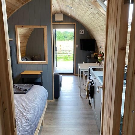 Mowbray Cottages & Glamping South Kilvington ภายนอก รูปภาพ